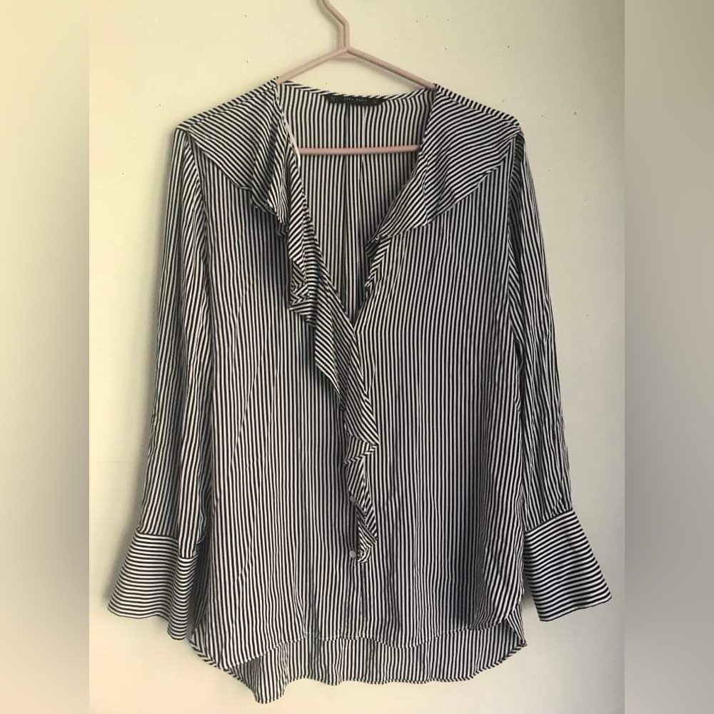 Zara Size Large Top
